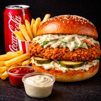 Classic Crispy Chicken Burger Menü görseli