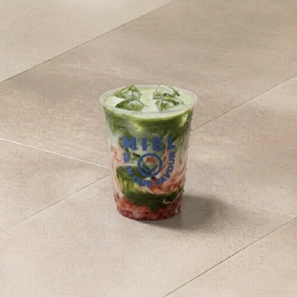Ice Strawberry Matcha Latte (14 Oz) görseli