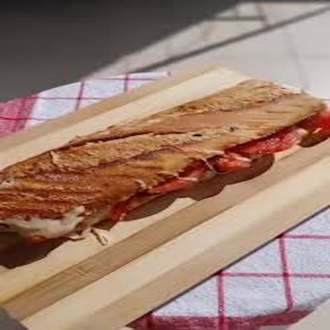 Kaşarlı Kepekli Baget Tost (20 Cm) (Ort 260 Kalori ) görseli