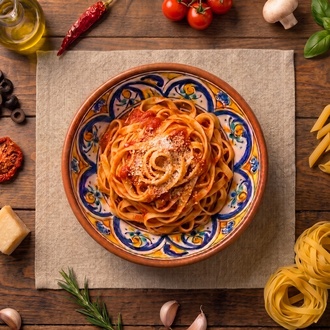 Fettuccine Napoliten görseli