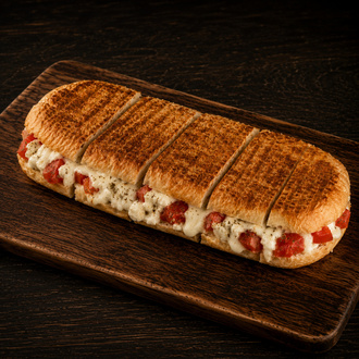 Yarım Ekmek Beyaz Peynirli Domatesli Tost görseli