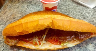 3'Lü Tam Ekmek Arası Izgara Köfte & Ayran Menü görseli