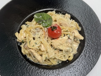 Fettuccine Alfredo görseli