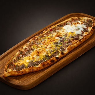 Kuşbaşılı Yumurtalı Pide görseli