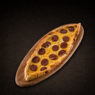 Kaşarlı Sucuklu Pide görseli