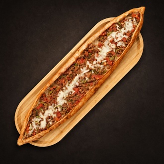 Kuşbaşılı Kaşarlı Pide görseli