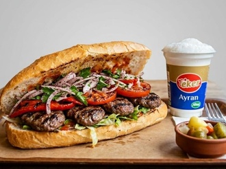Tam Ekmek Arası Izgara Köfte (1 Adet) & Küçük Ayran Menü görseli
