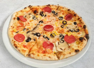 Super Sosisli Pizza görseli