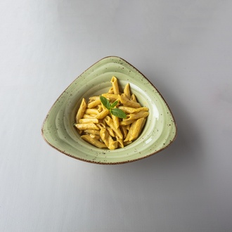 Köri Soslu Penne görseli