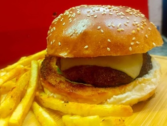 Tavuk Burger Ayran Menüsü görseli