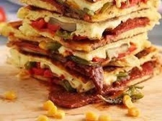 Baz Yumurtalı Sucuklu görseli