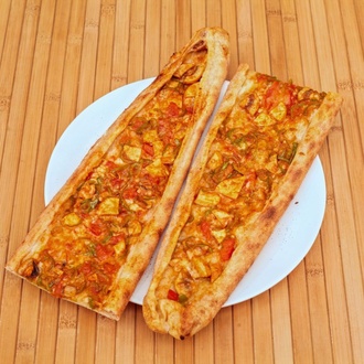 Tavuklu Pide (Açık) görseli
