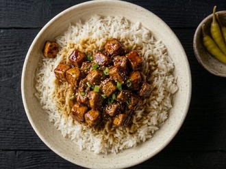 Teriyaki Tavuklu Pilav görseli