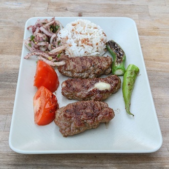 Kaşarlı Izgara Köfte görseli