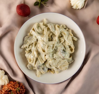 Profesör Zeki'nin Beyaz Sosu (Fettucini Alfredo) görseli
