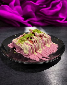 Frambuaz Büyüsü (Frambuazlı Waffle) görseli