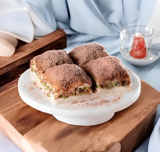 Fıstıklı Soğuk Baklava görseli