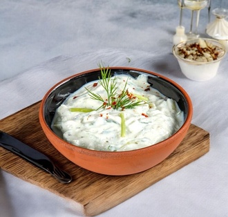 Cacık görseli