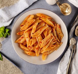 Domates Soslu Penne görseli