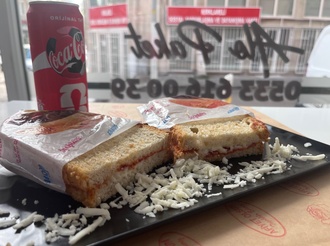 Kaşarlı Tost görseli