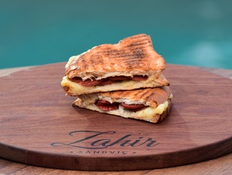 Klasik Karışık Tost görseli