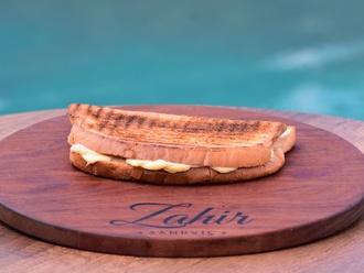Klasik Kaşarlı Tost görseli