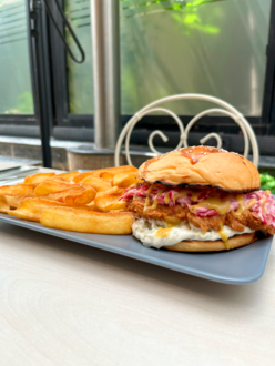 Purple Touch Chicken Burger Menü görseli