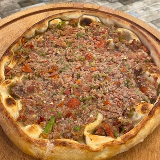 Kıymalı Trabzon Usulü (Yuvarlak) Pide görseli