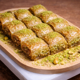 Antep Özel Fıstıklı Baklava 500 Gr görseli