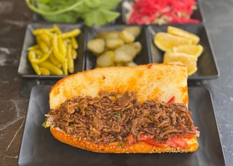 Tam Ekmek Arası Et Tantuni görseli