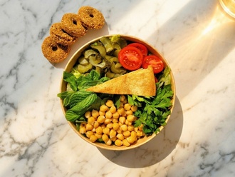 Falafel Salata görseli