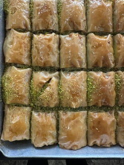 Fıstıklı Ankara Baklavası (1 Kg) görseli