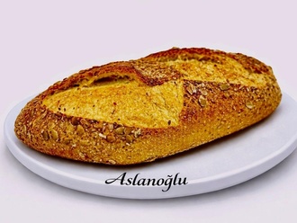 Ekşi Mayalı Chia Tohumlu Ekmek görseli