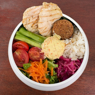 Izgara Tavuklu Falefelli Bowl + Coca Cola 330 Ml görseli
