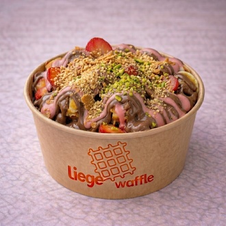Kovada Waffle Çilek Dünyası görseli