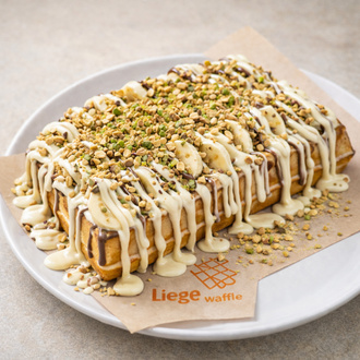 Beyaz Çikolata Muzlu Waffle görseli