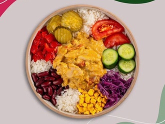 Begüm'ün Köri Soslu Tavuk Bowl Kasesi görseli