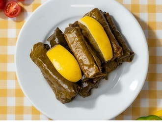 Begüm'ün Vişneli Yaprak Sarması görseli