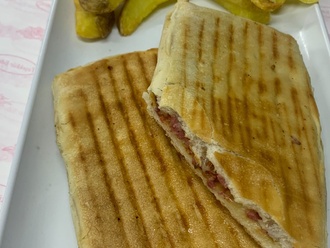 Lavaş Dürüm Tost Kaşarlı görseli