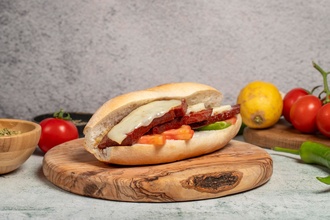 Tam Ekmek Arası Sucuk görseli