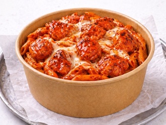 Sriracha Soslu Tavuklu Makarna (Acı) görseli