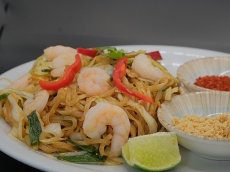 Karidesli Pad Thai görseli