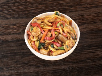 Karidesli Sebzeli Udon görseli