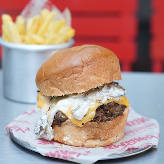Monkeys Mushroom Burger görseli