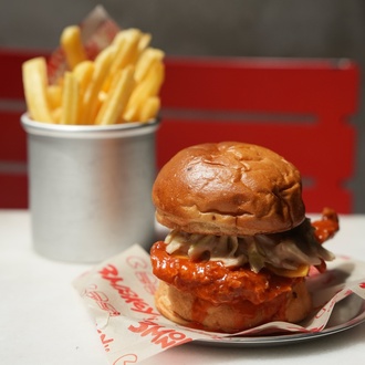 Monkeys Dynamite Burger görseli
