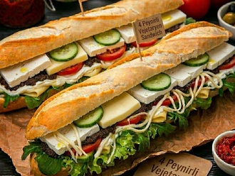 4 Peynirli Vejetaryen Sandwich görseli