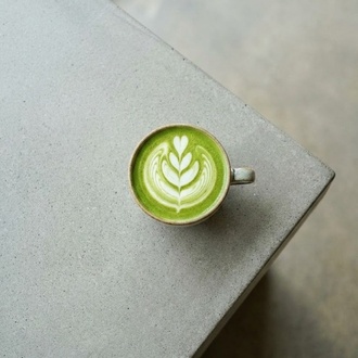 Strawberry Matcha Latte görseli