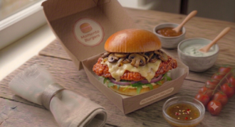 Mushroom Chicken Burger görseli