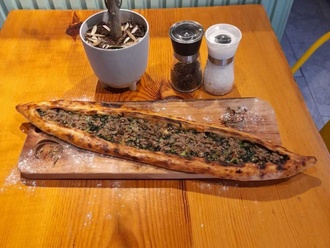 Ispanaklı Kıymalı Peynirli Pide (Açık) görseli