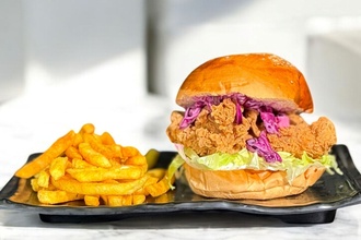 San Crispy Chicken Burger görseli